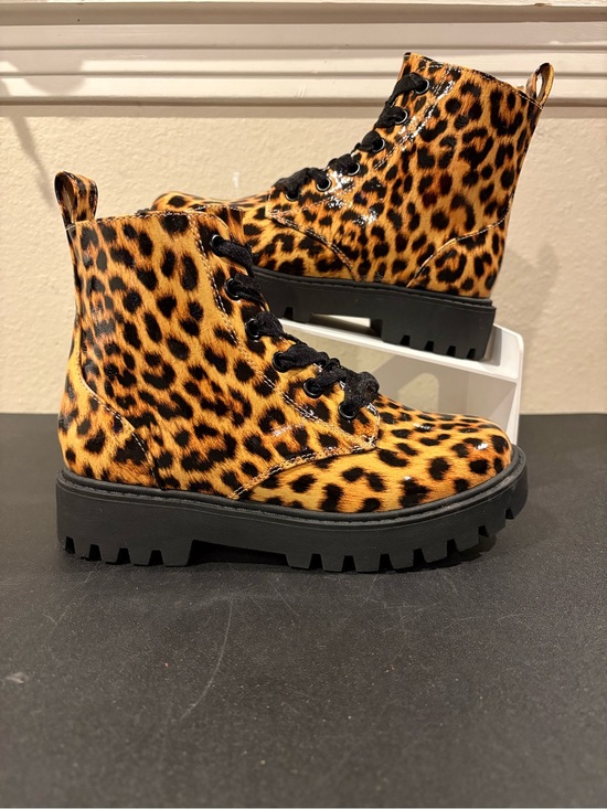 art class Other - Art Class Kayden Cheetah Print Combat Ankle Boot Multiple Kids Youth Sizes
